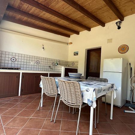 Villa By The Vulcano - 70Mq Plus Large Garden And Patio Bagian luar foto