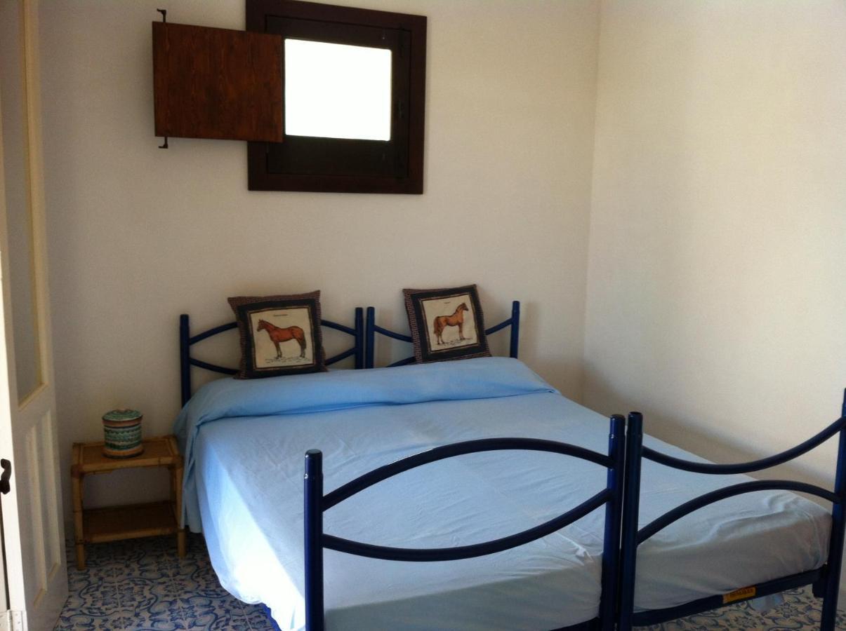 Villa By The Vulcano - 70Mq Plus Large Garden And Patio Bagian luar foto